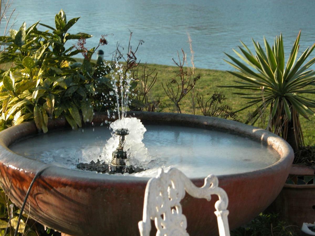Chiswick Riviera With Free Parking Bed & Breakfast Лондон Екстериор снимка